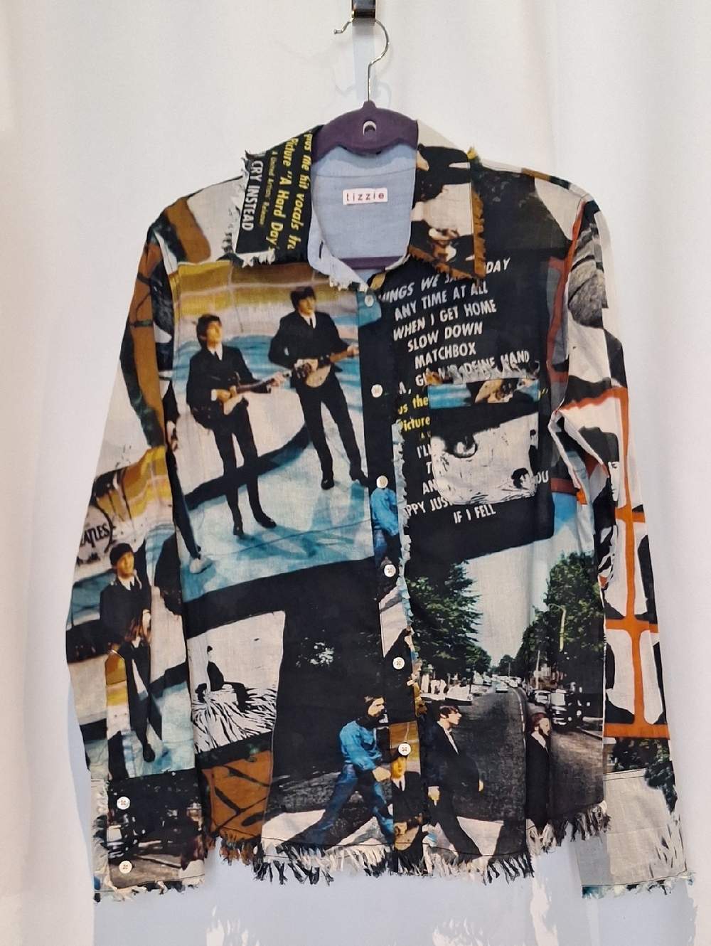 Tizzie Multi-Color Graphic Fab Four Button-Up Shirt Size M